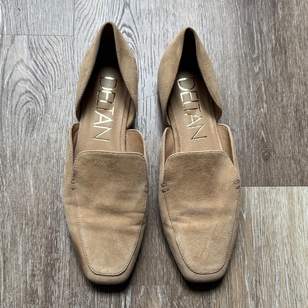 DELTAN Women's Tan Suede Loafers